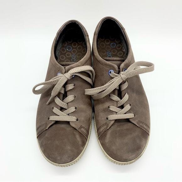 ECCO Crisp Leather Lace Up Sneaker In Taupe Size 37 Preppy Minimalist Coastal - Picture 4 of 13